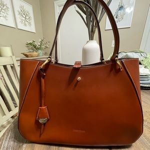 Dooney & Bourke beautiful Italian leather purse, saddle color